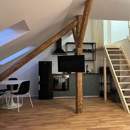 Zizkov Tower Suites Praga Zewnętrze zdjęcie