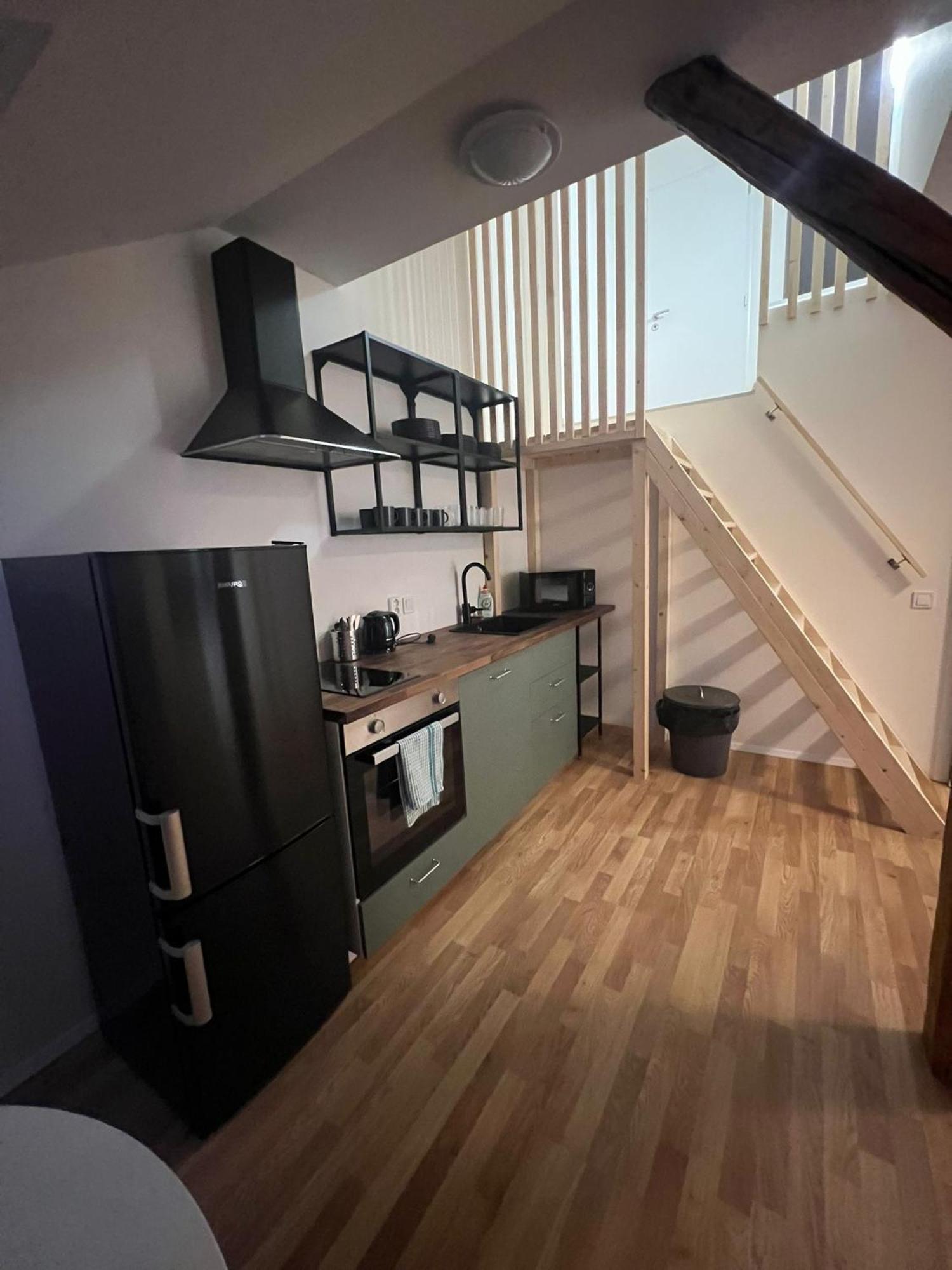 Zizkov Tower Suites Praga Zewnętrze zdjęcie