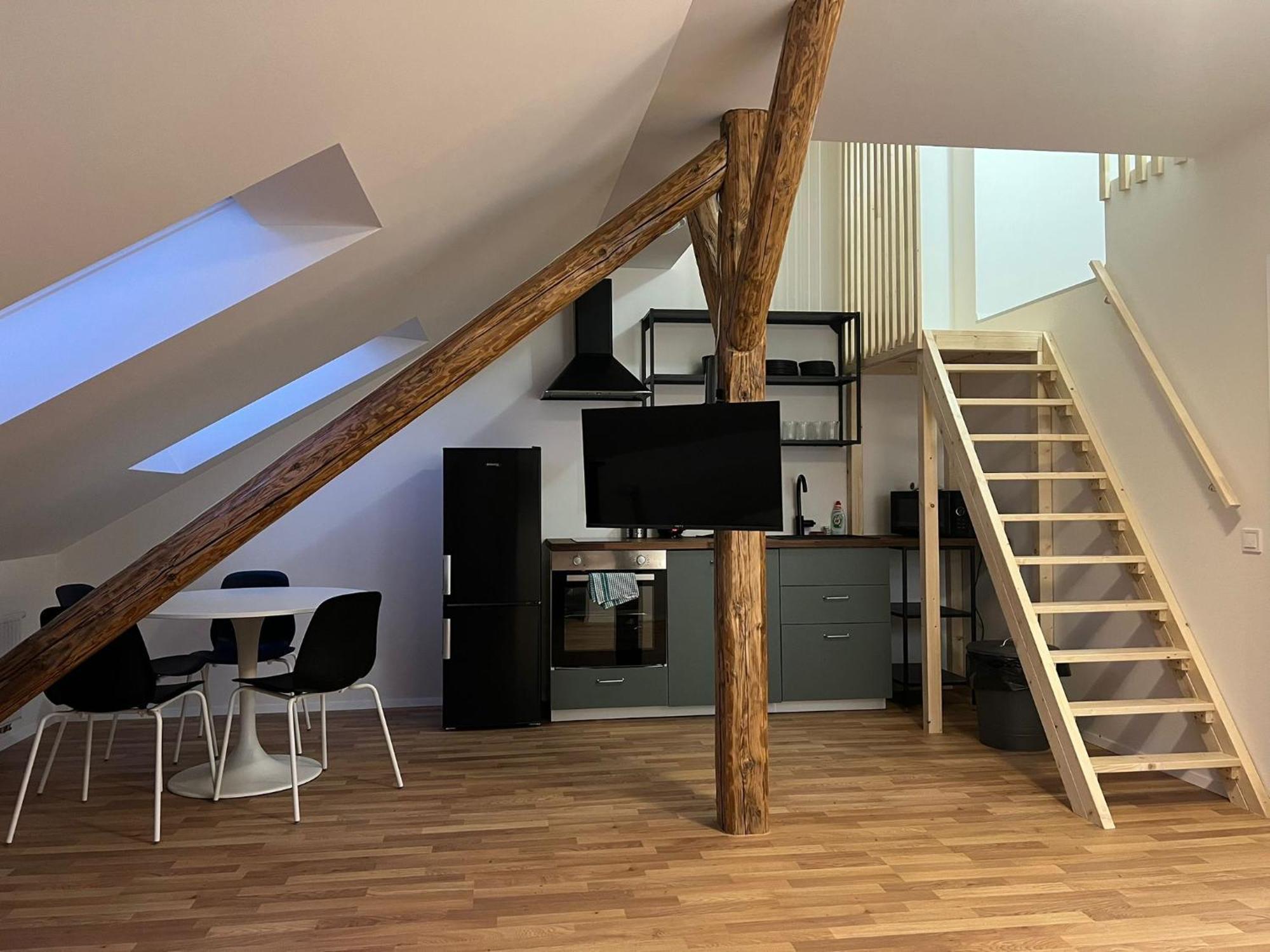 Zizkov Tower Suites Praga Zewnętrze zdjęcie